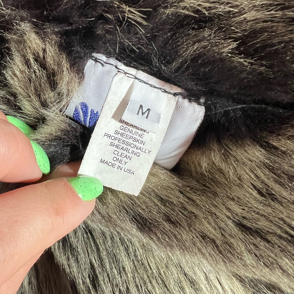 Women’s fur jacket - Picture 2 of 6